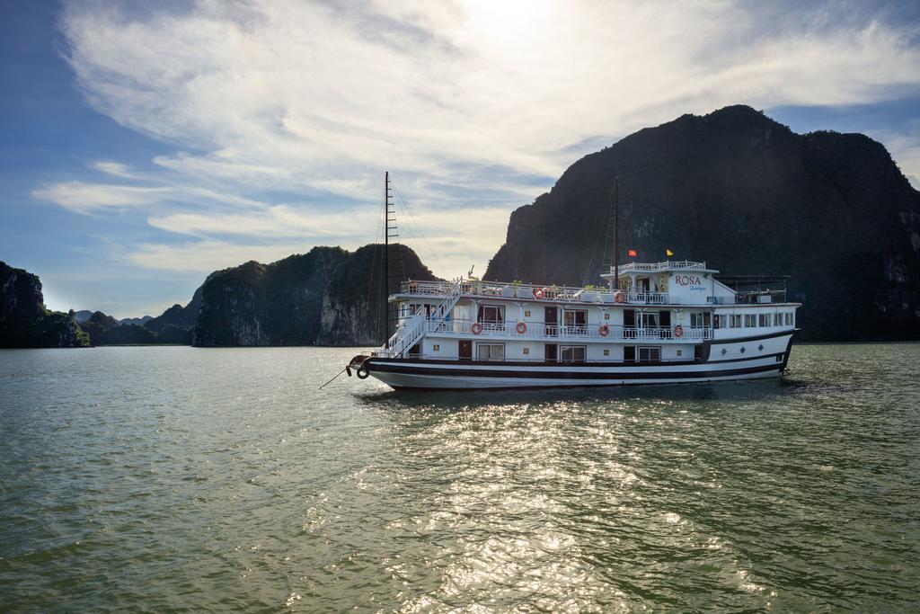 Rosa Boutique Cruise Hotel Hạ Long-öböl Kültér fotó